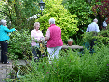 Members arrive at The Ridges