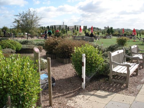 General
                    View Towards Armed Forces Memorial